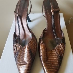 Bandolini size 9 brown slingbacks